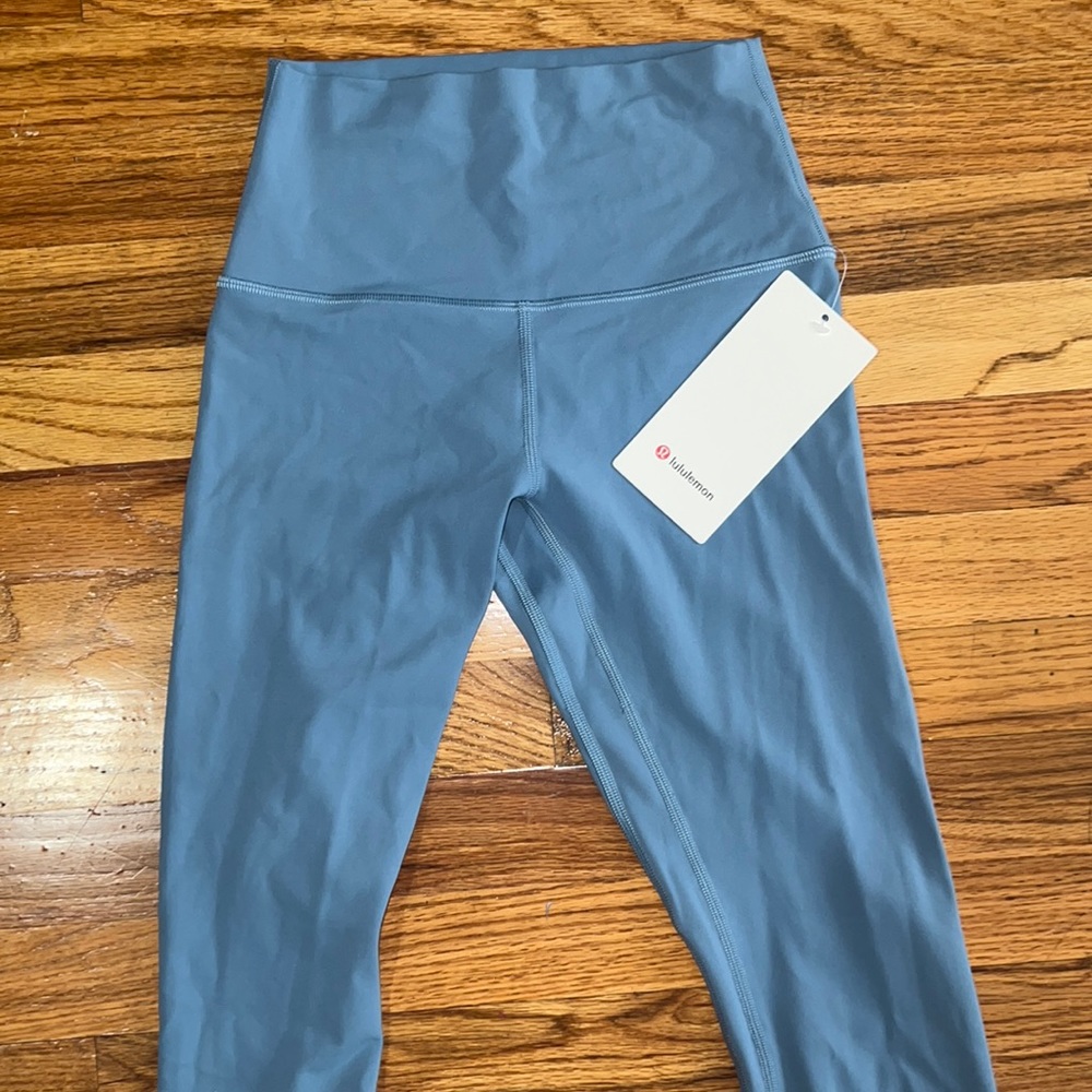 Lululemon aling HR pant 25”